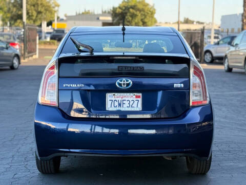 2013 Toyota Prius Two
