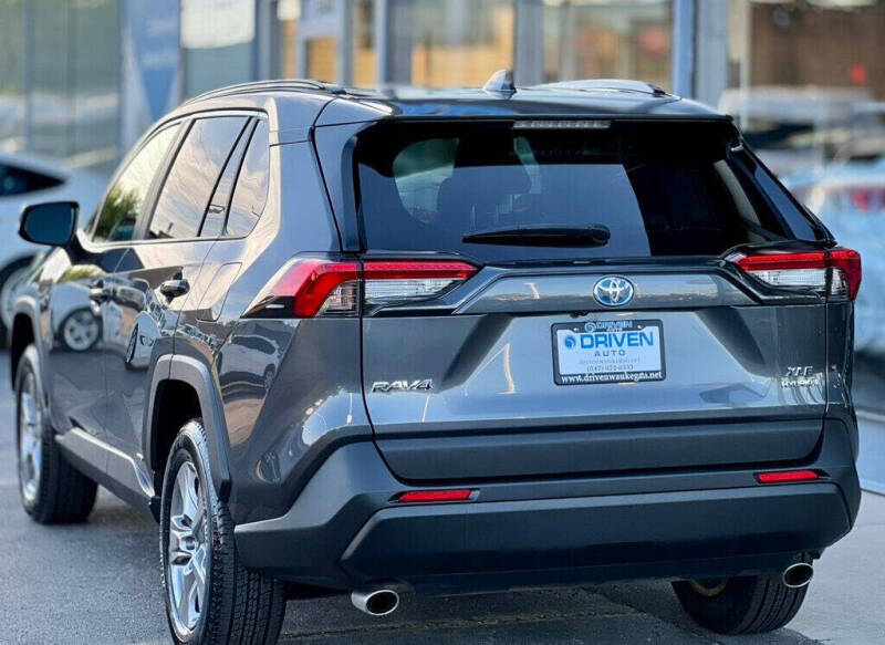 2024 Toyota RAV4 Hybrid XLE