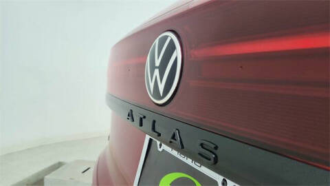 2025 Volkswagen Atlas Cross Sport SEL R-Line Black 4Motion