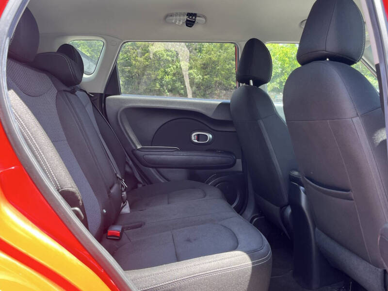 2017 Kia Soul +