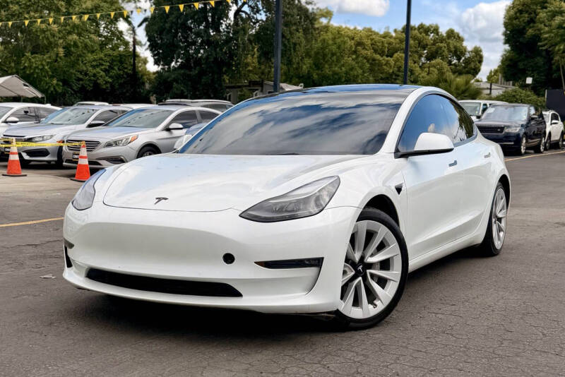 2022 Tesla Model 3 Long Range