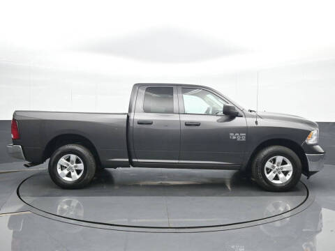 2024 RAM 1500 Classic SLT