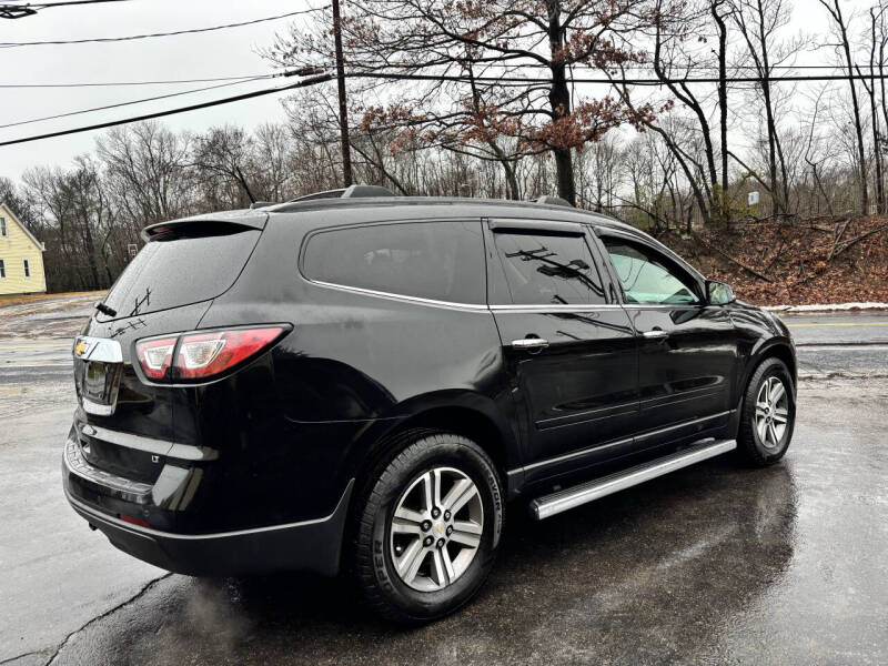 2017 Chevrolet Traverse LT