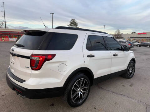 2019 Ford Explorer Sport
