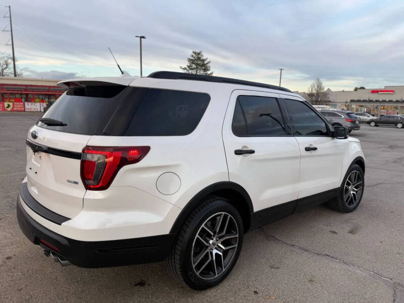 2019 Ford Explorer Sport