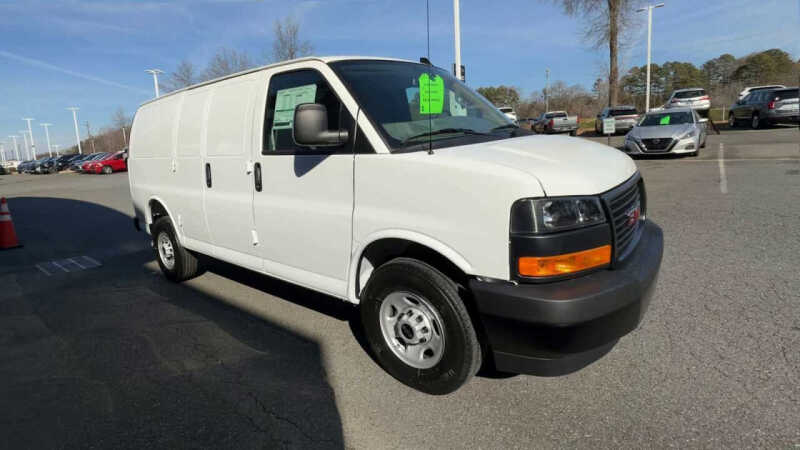2025 GMC Savana 2500