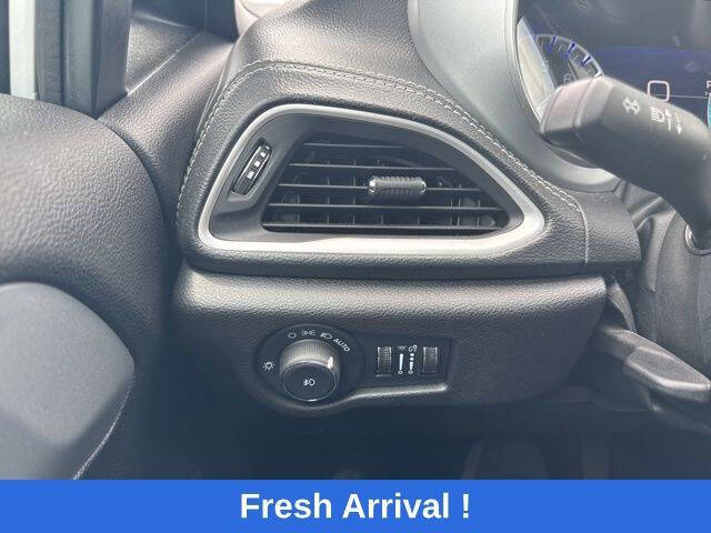 2024 Chrysler Pacifica Touring