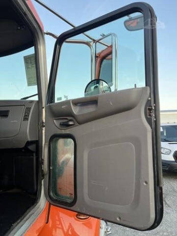 2016 Peterbilt 337