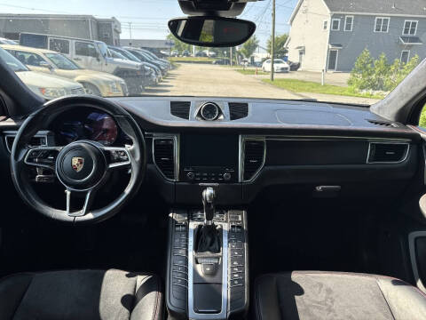 2017 Porsche Macan GTS