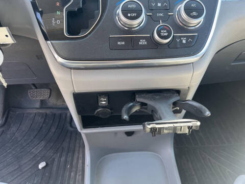 2017 Toyota Sienna