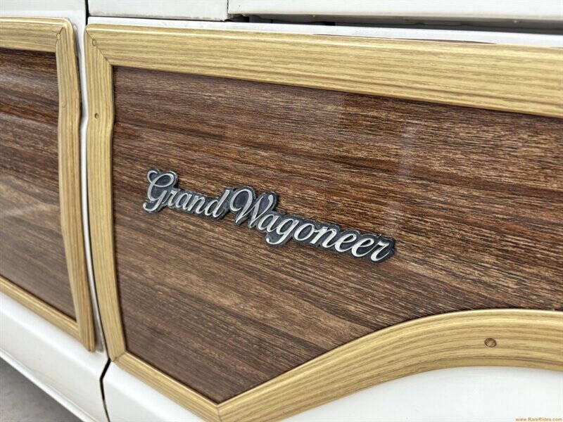 1988 Jeep Grand Wagoneer