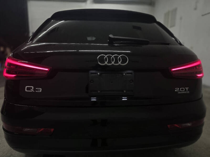 2017 Audi Q3 2.0T quattro Premium Plus