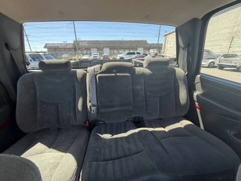 2004 Chevrolet Silverado 2500HD LS