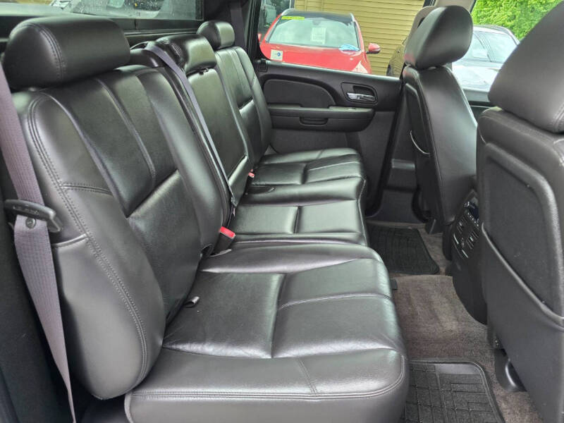 2011 Chevrolet Avalanche LT