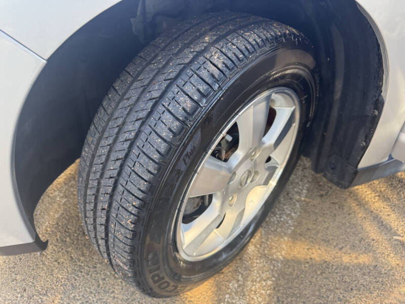 2012 Nissan Versa 1.8 S