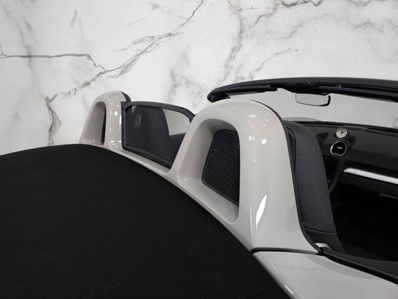 2025 Porsche 718 Boxster