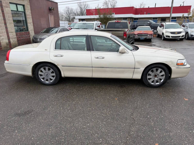 2003 Lincoln Town Car Cartier