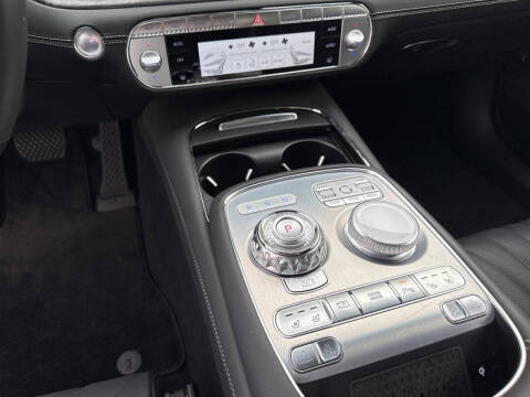2025 Genesis G90 3.5T e-Supercharger