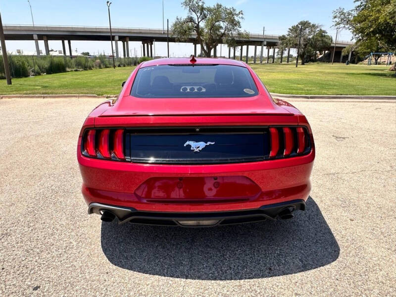 2020 Ford Mustang EcoBoost