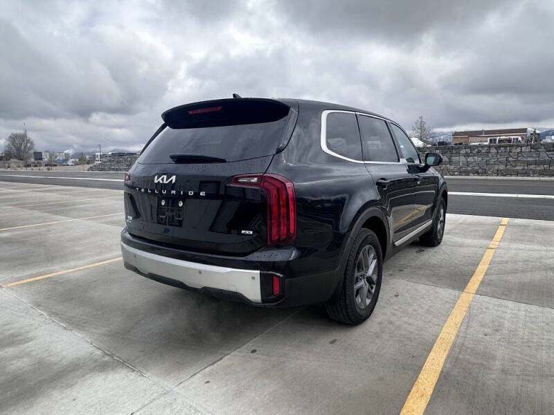 2024 Kia Telluride LX