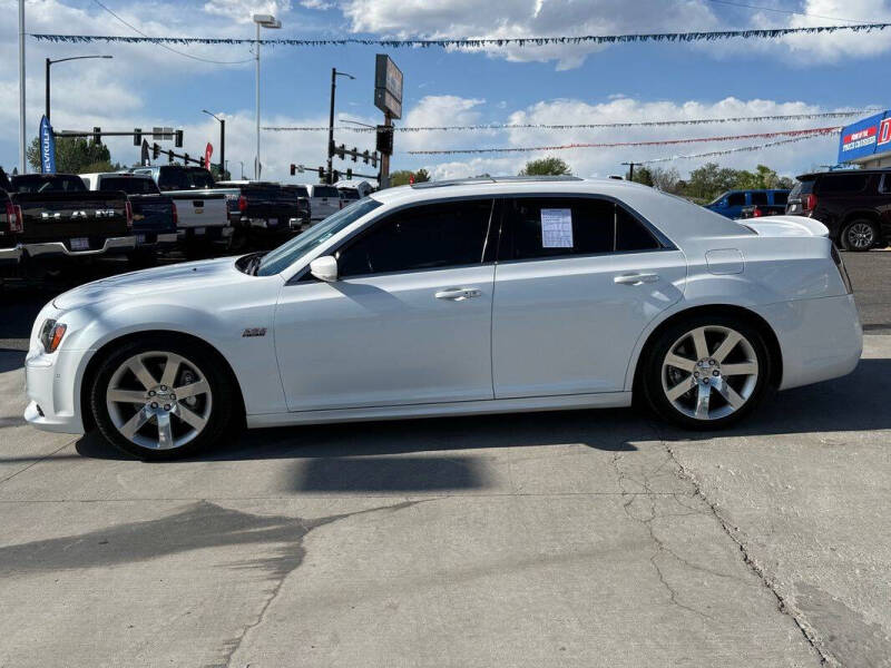2012 Chrysler 300 SRT8