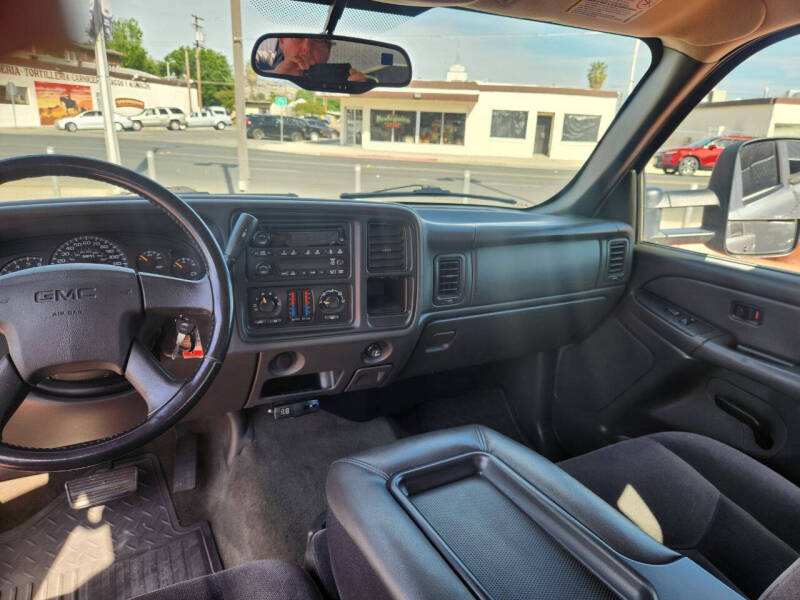 2007 GMC Sierra 2500HD Classic SL1