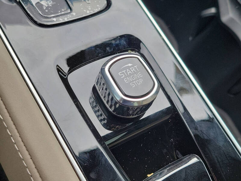 2026 Volvo XC90 B6 Plus 6P