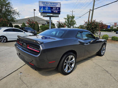2020 Dodge Challenger SXT