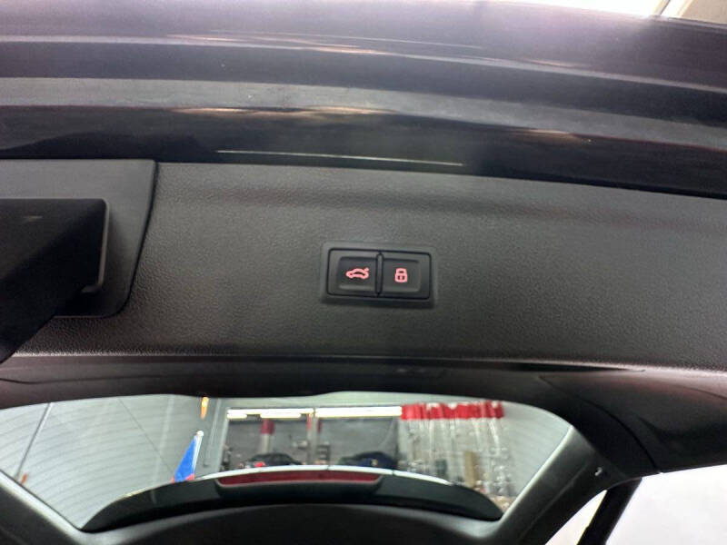 2015 Audi Q3 2.0T quattro Prestige