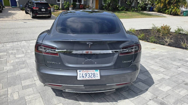 2013 Tesla Model S