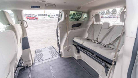 2017 Chrysler Pacifica Touring