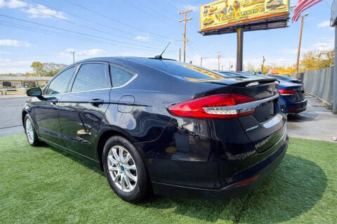2018 Ford Fusion S