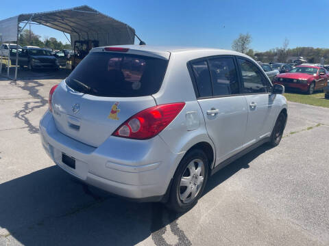 2008 Nissan Versa 1.8 S