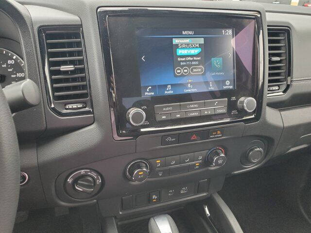 2023 Nissan Frontier SV