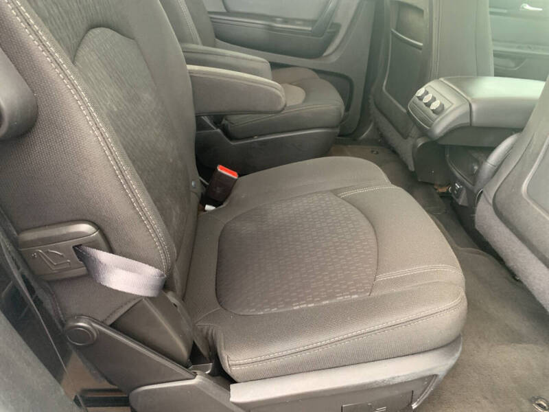2016 GMC Acadia SLE-2
