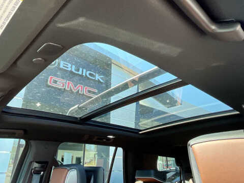 2024 GMC Yukon Denali Ultimate
