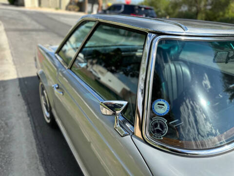 1969 Mercedes-Benz 280-Class