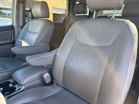 2005 Toyota Sienna XLE 7 Passenger
