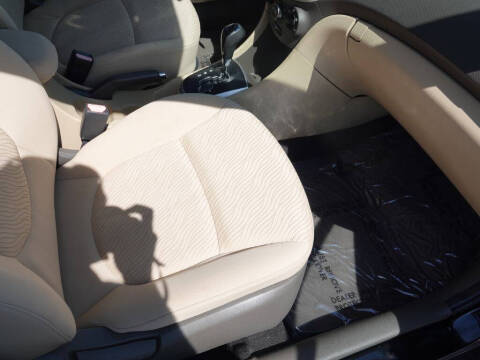 2012 Hyundai Accent GLS