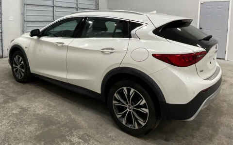 2018 Infiniti QX30 Premium