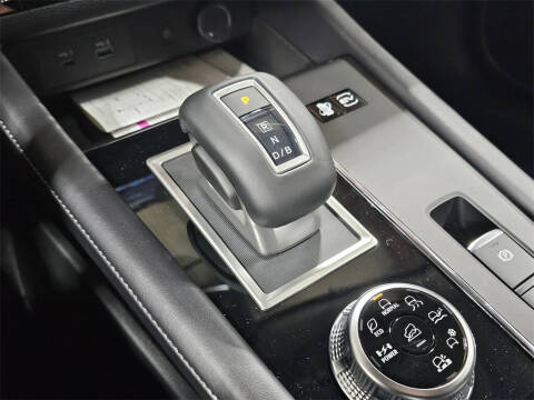 2025 Mitsubishi Outlander PHEV SE