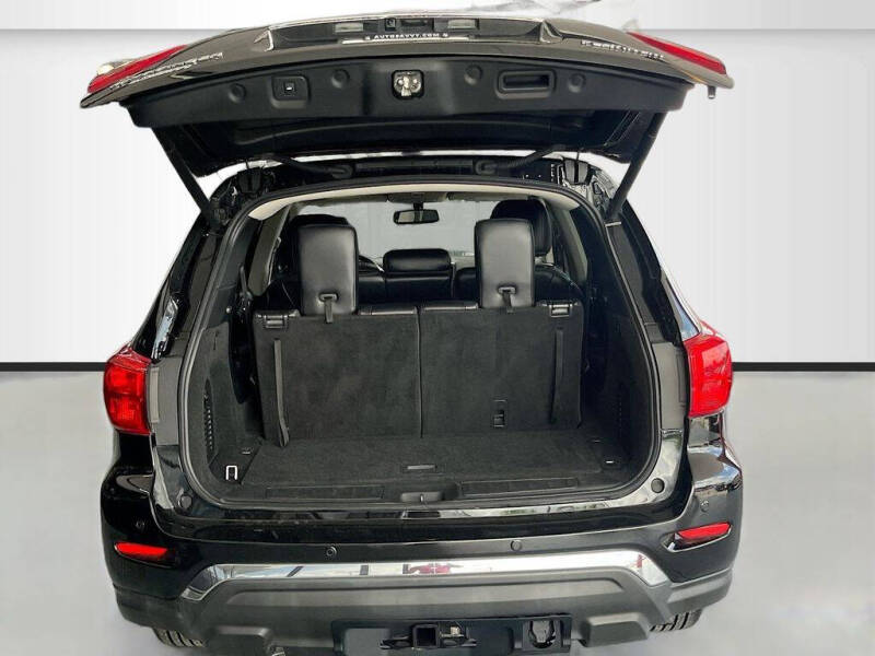 2020 Nissan Pathfinder Platinum