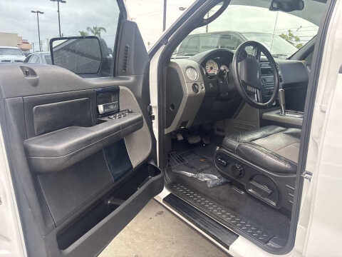 2005 Ford F-150 Lariat