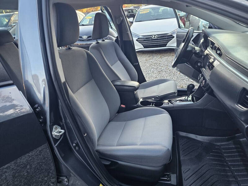 2016 Toyota Corolla LE