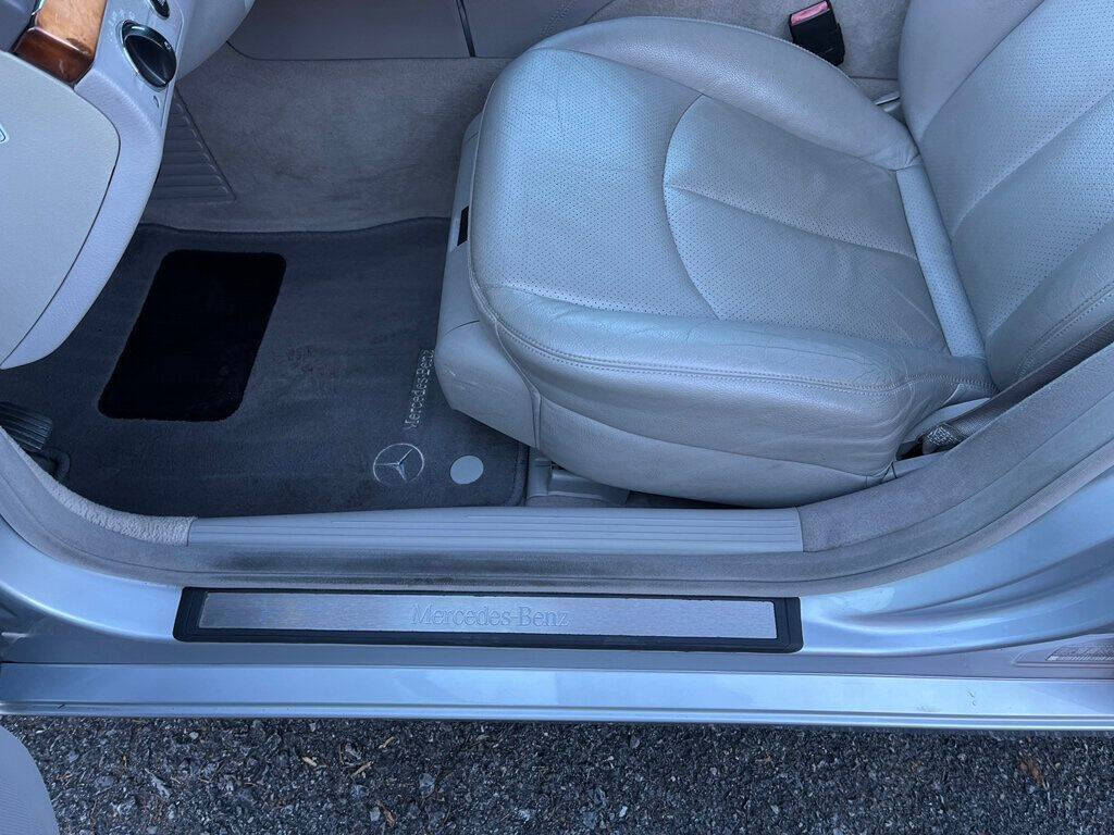 2006 Mercedes-Benz E-Class 19