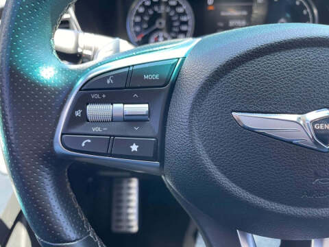 2022 Genesis G70