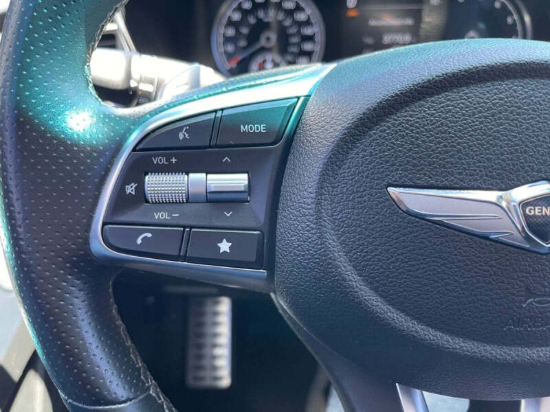 2022 Genesis G70
