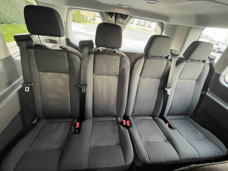 2023 Ford Transit 350 XLT