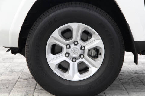 2024 Toyota 4Runner SR5