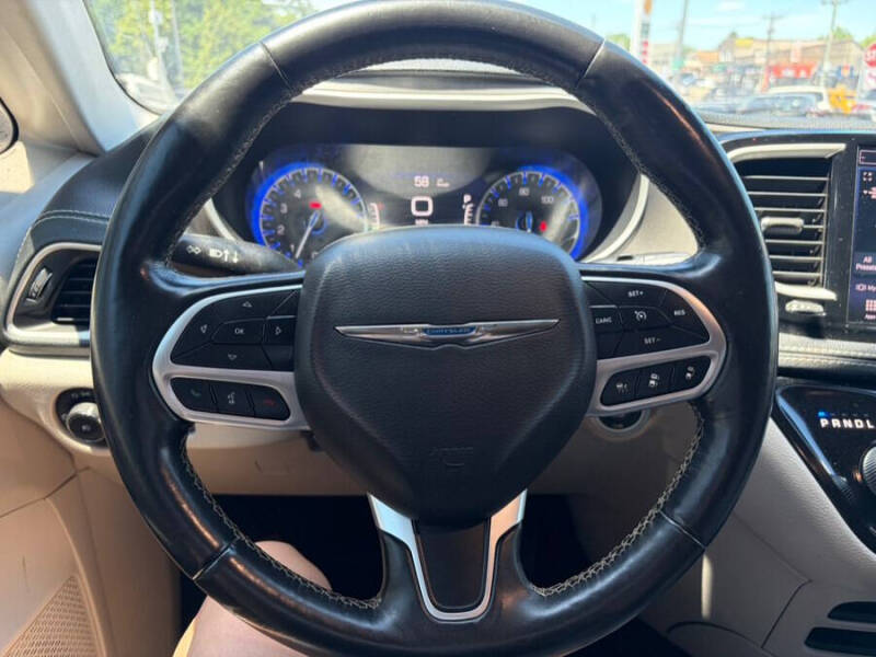 2021 Chrysler Pacifica Touring L